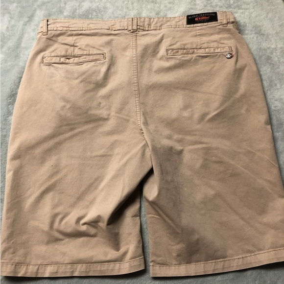 Killtec Taupe Flat Front Shorts Size XL - Picture 2 of 11